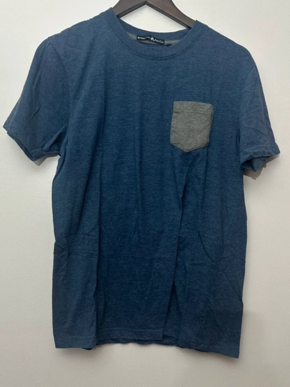 Mens Beverly Hills Polo Club Blue Pocket Tee Medium